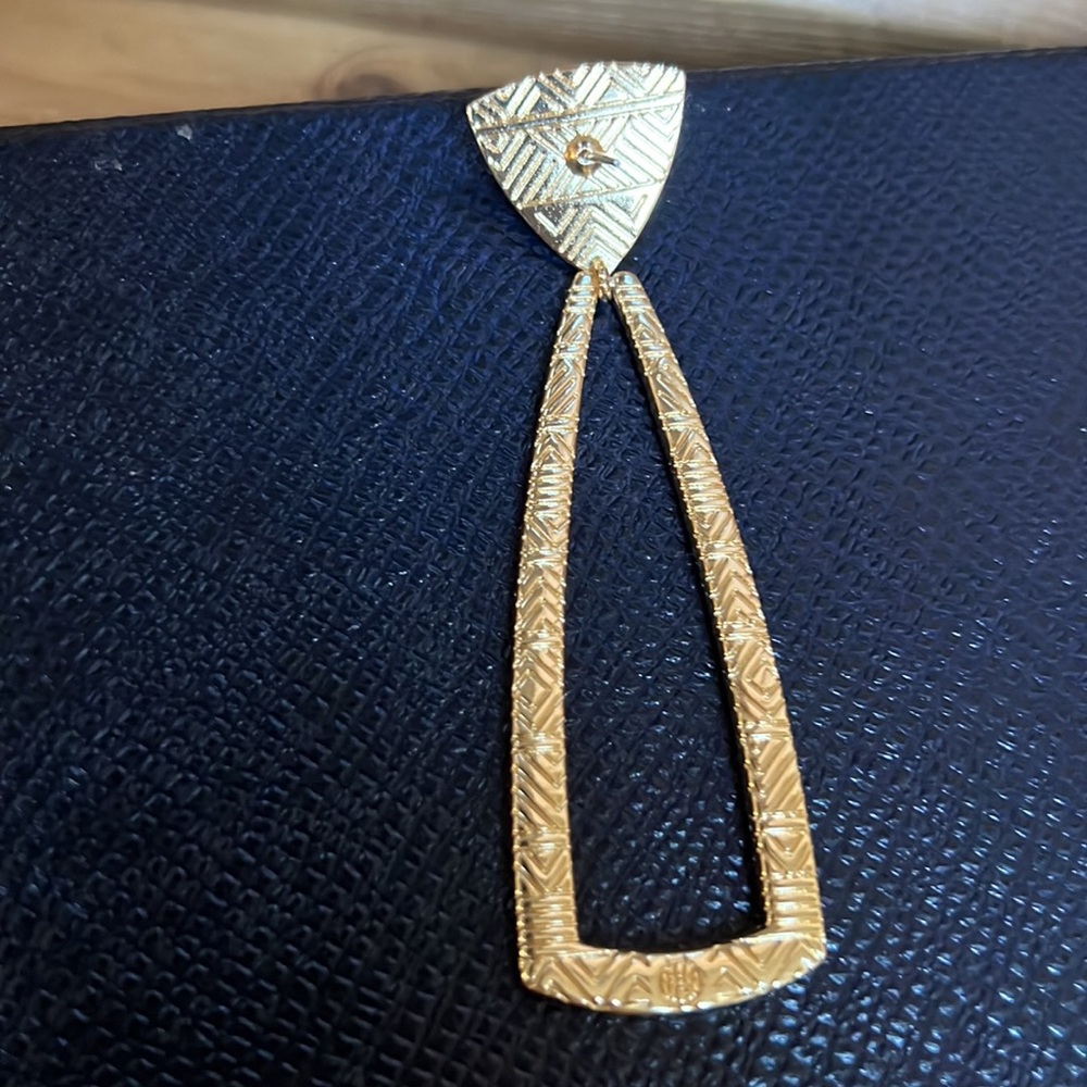 SOLD. House of Harlow Gold & Pave Mesa Knocker Pendant Earring NEW - Picture 4 of 5